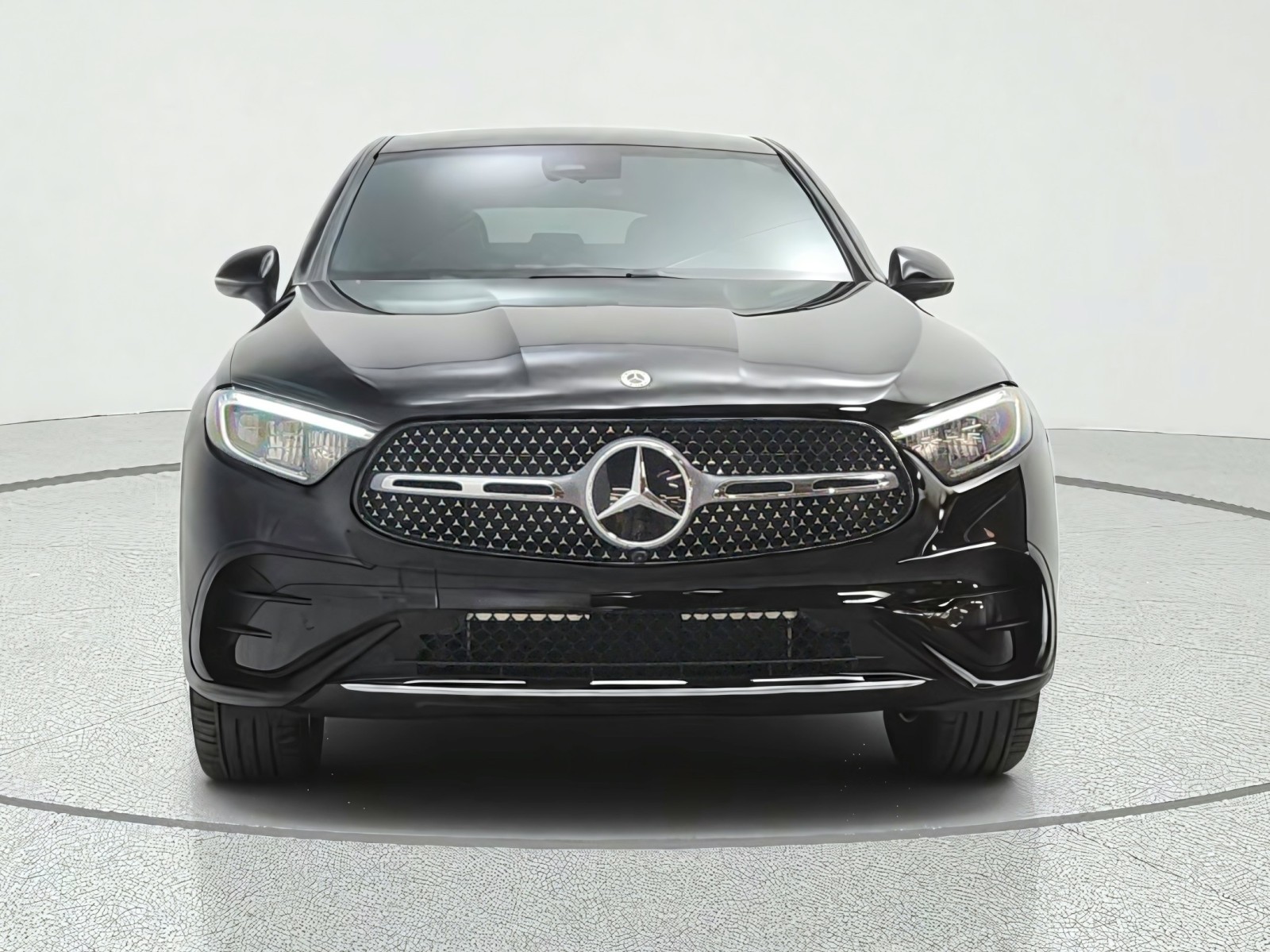 New 2027 Black Mercedes-Benz GLC 300 4MATIC® Coupe image 2