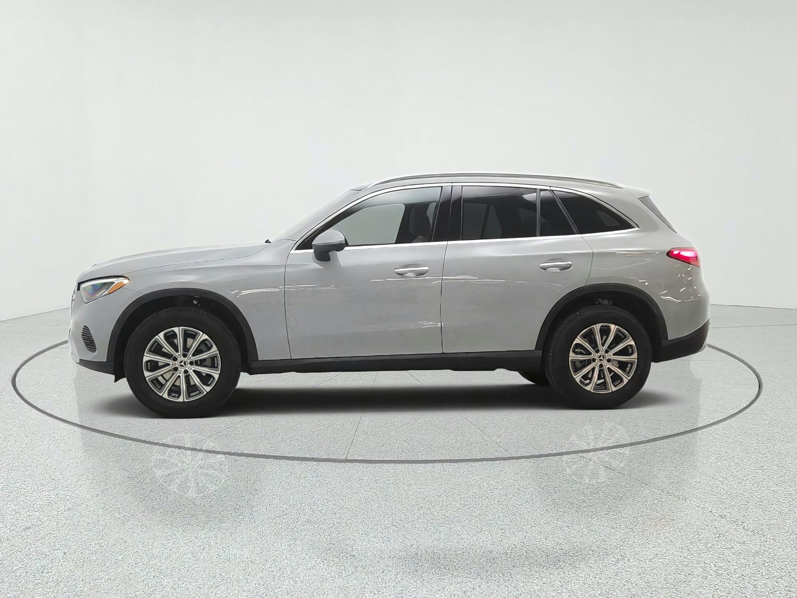 New 2027 MANUFAKTUR Alpine Grey Mercedes-Benz GLC 300 SUV image 8