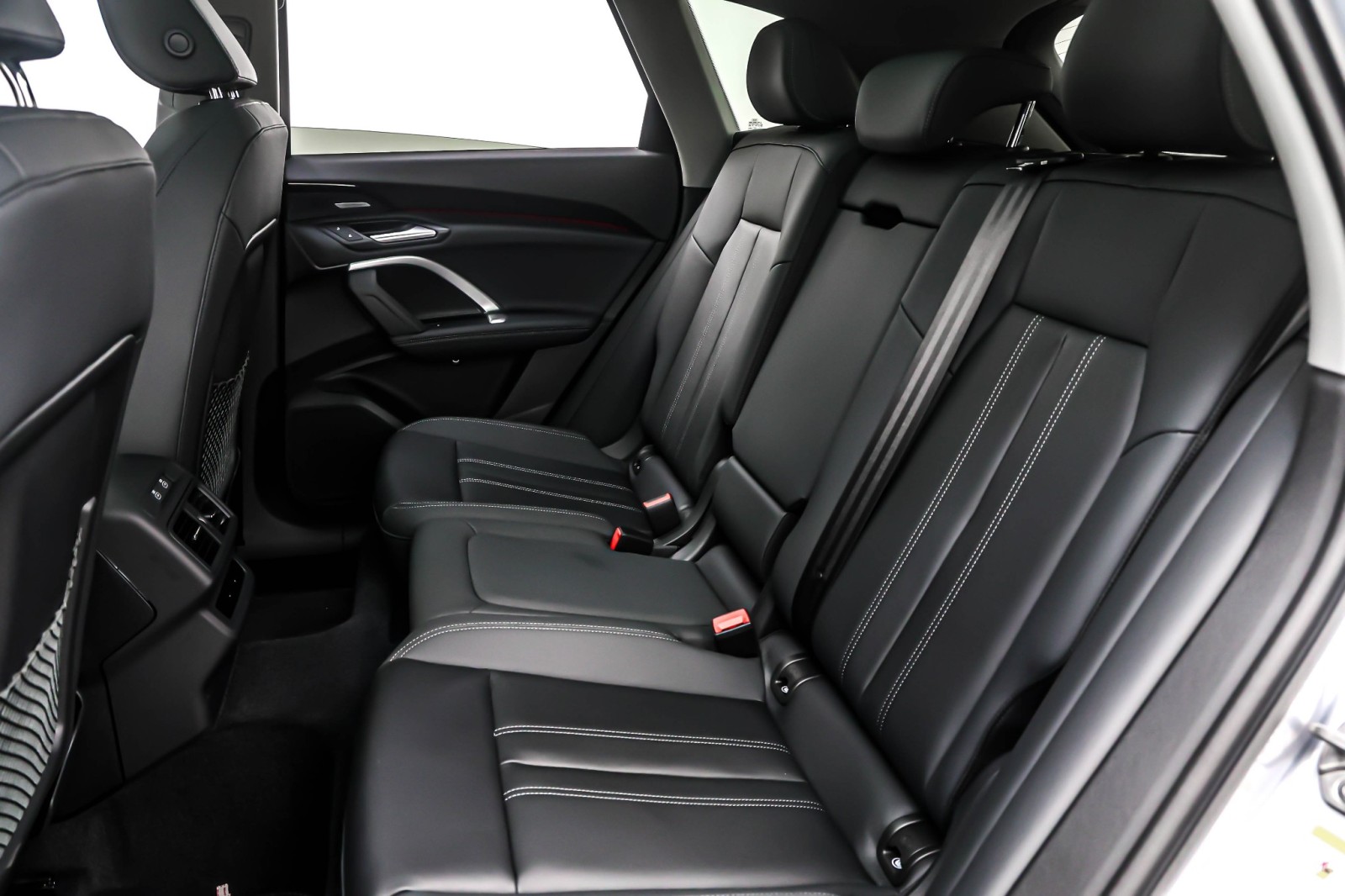 New 2025 Florett Silver Metallic Audi Premium Plus 2.0 TFSI quattro image 8