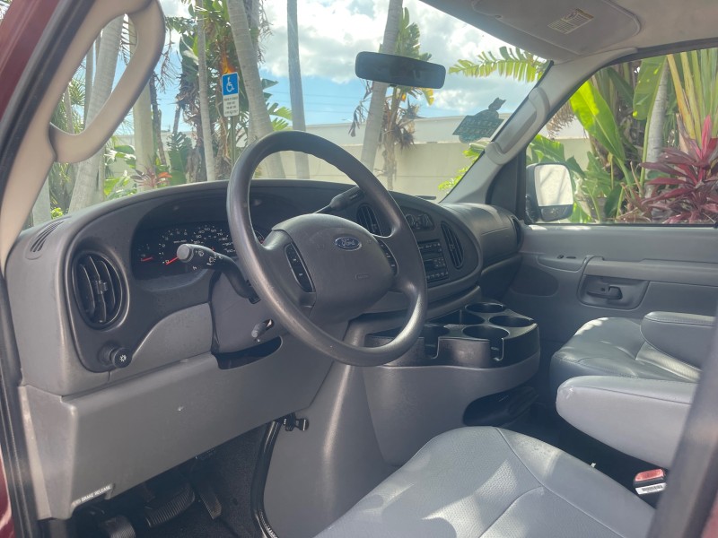 2006 Ford Econoline Wagon XLT 8 PASS LOW MILES 56328 in ,