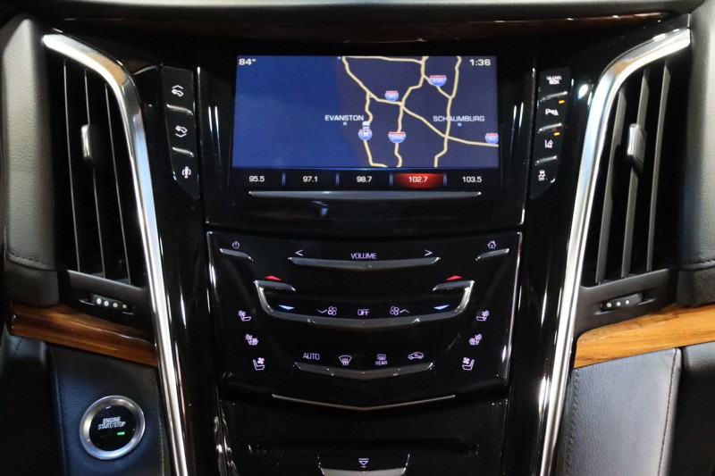 2015 Cadillac Escalade ESV Luxury 4WD 4dr SUV in , 