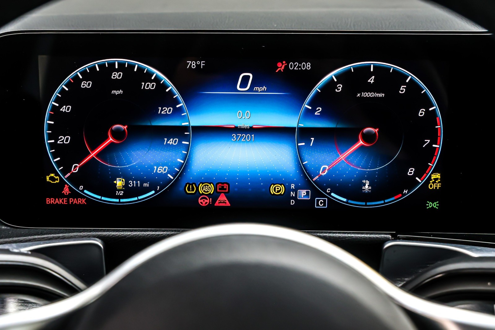 Used 2023 Polar White Mercedes-Benz GLB 250 SUV image 19