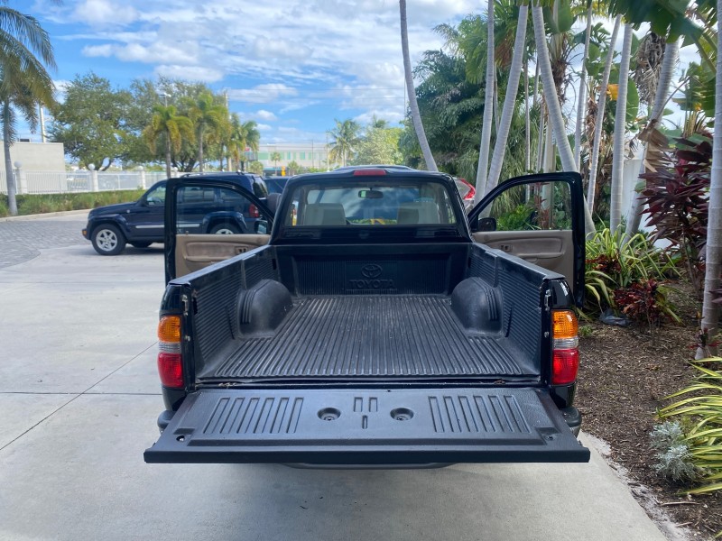 2002 Toyota Tacoma 1 OWNER AUTO AC 4 CYL in , 