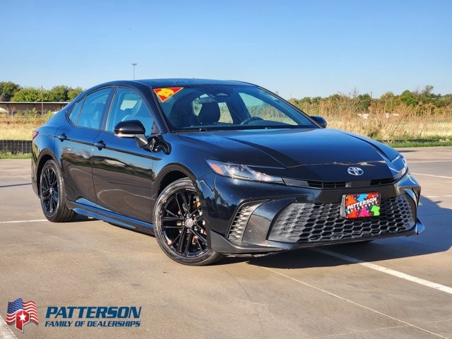 2025 Toyota Camry SE FWD