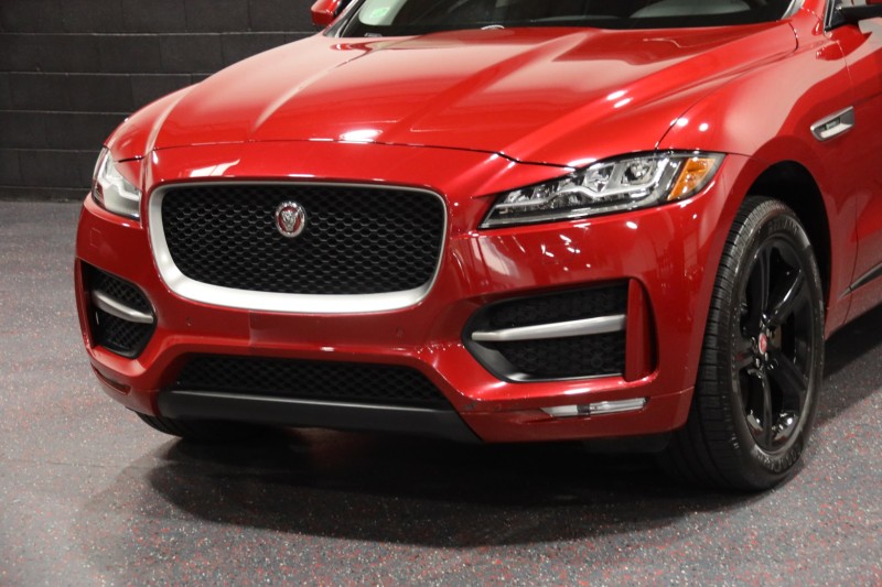 2017 Jaguar F-PACE 35t R-Sport AWD 4dr Suv in , 