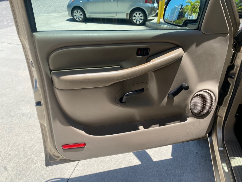 2005 GMC Sierra 1500 LOW MILES 83837 AC NO ACCIDENTS in ,