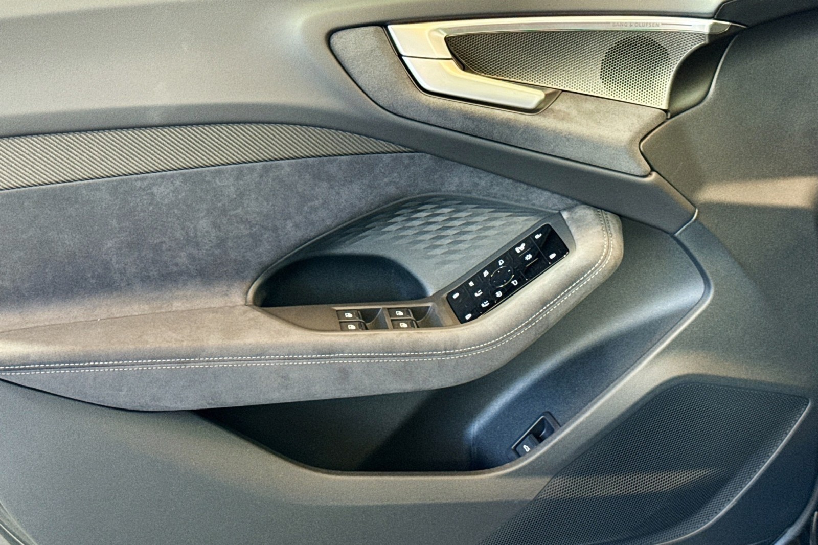 New 2025 Daytona Gray Metallic Audi Premium Plus 3.0 TFSI quattro image 15