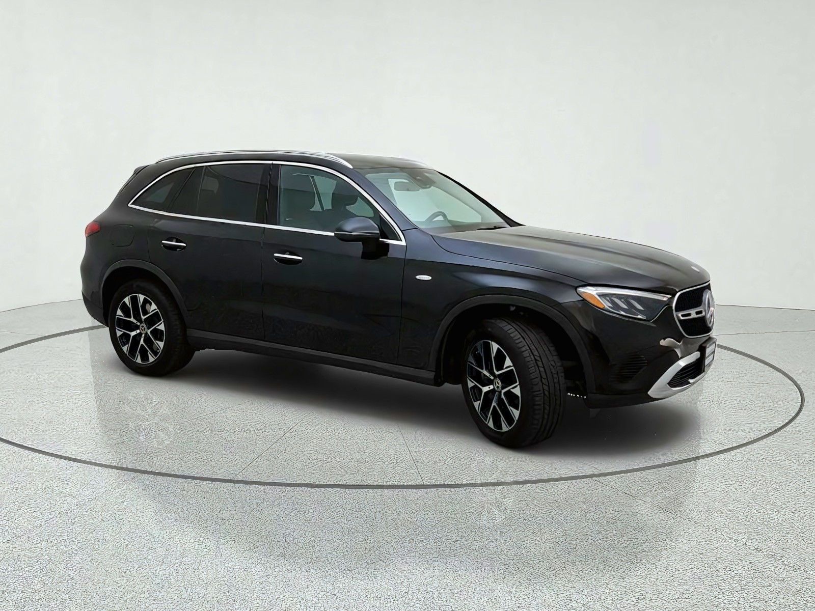 Certified Used 2025 Black Mercedes-Benz GLC 350e image 5