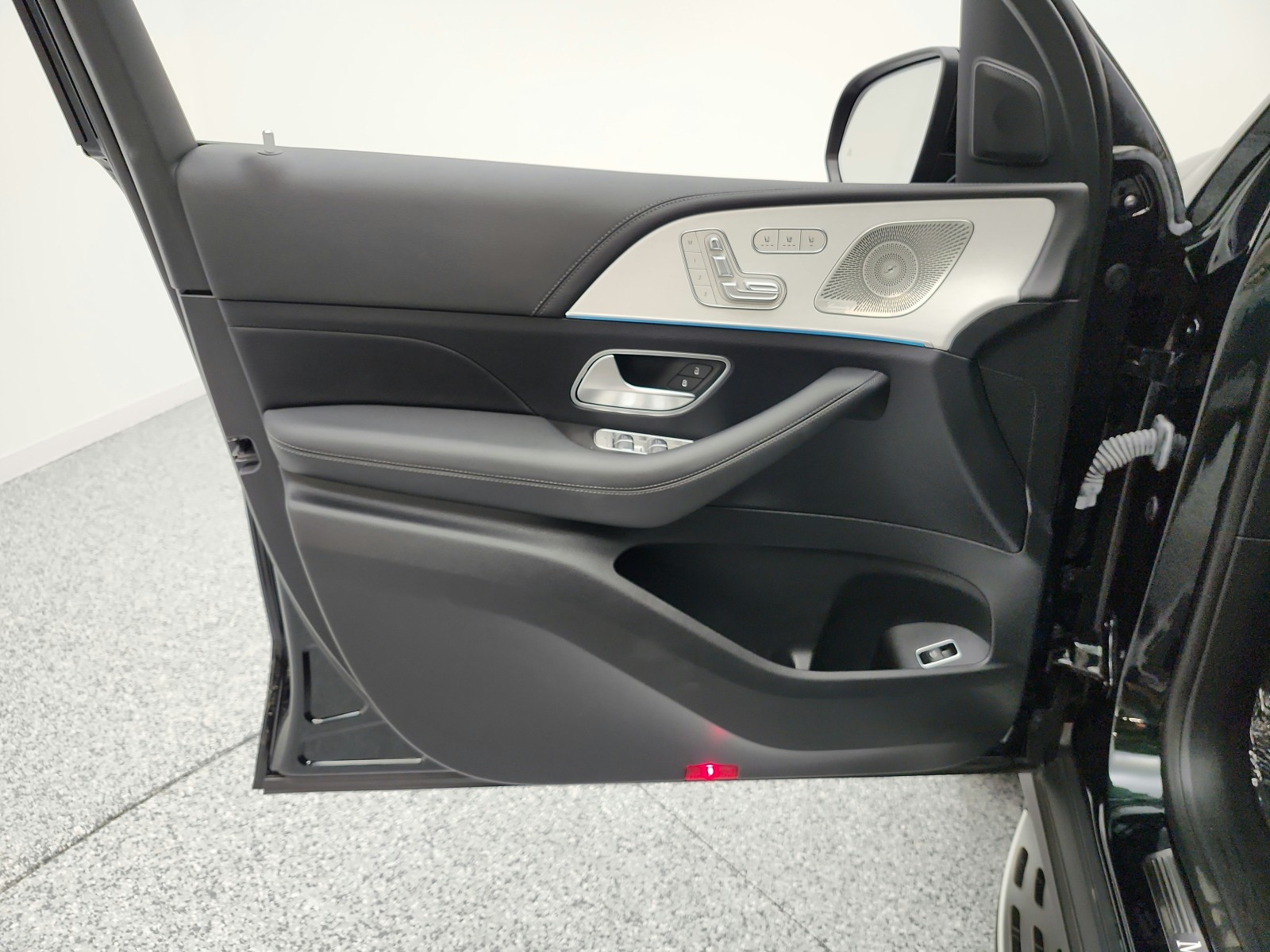 Certified Used 2023 Emerald Green Metallic Mercedes-Benz GLE 350 4MATIC® SUV image 15