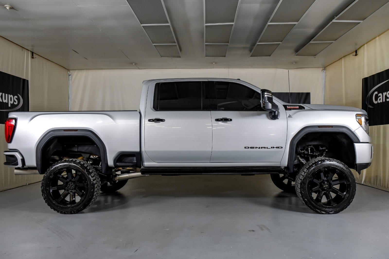 2023 GMC Sierra 2500HD Denali 4