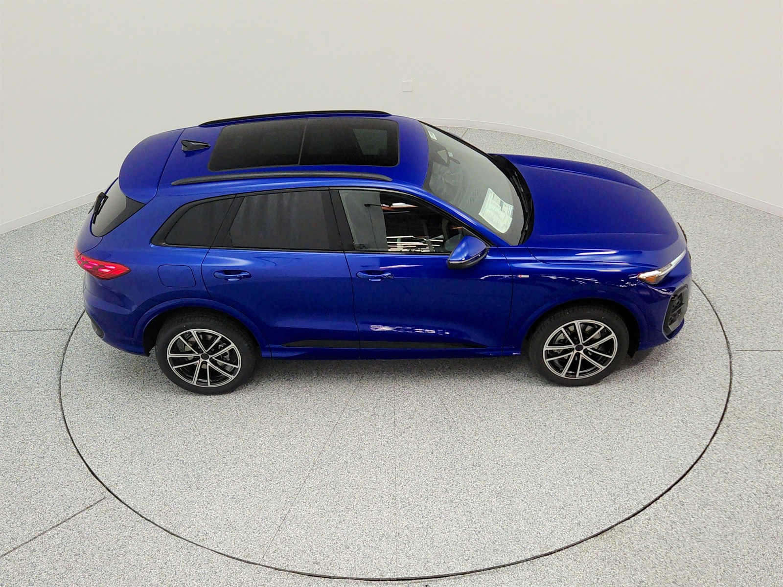 New 2026 Ultra Blue Metallic Audi Premium Plus 2.0 TFSI quattro image 19