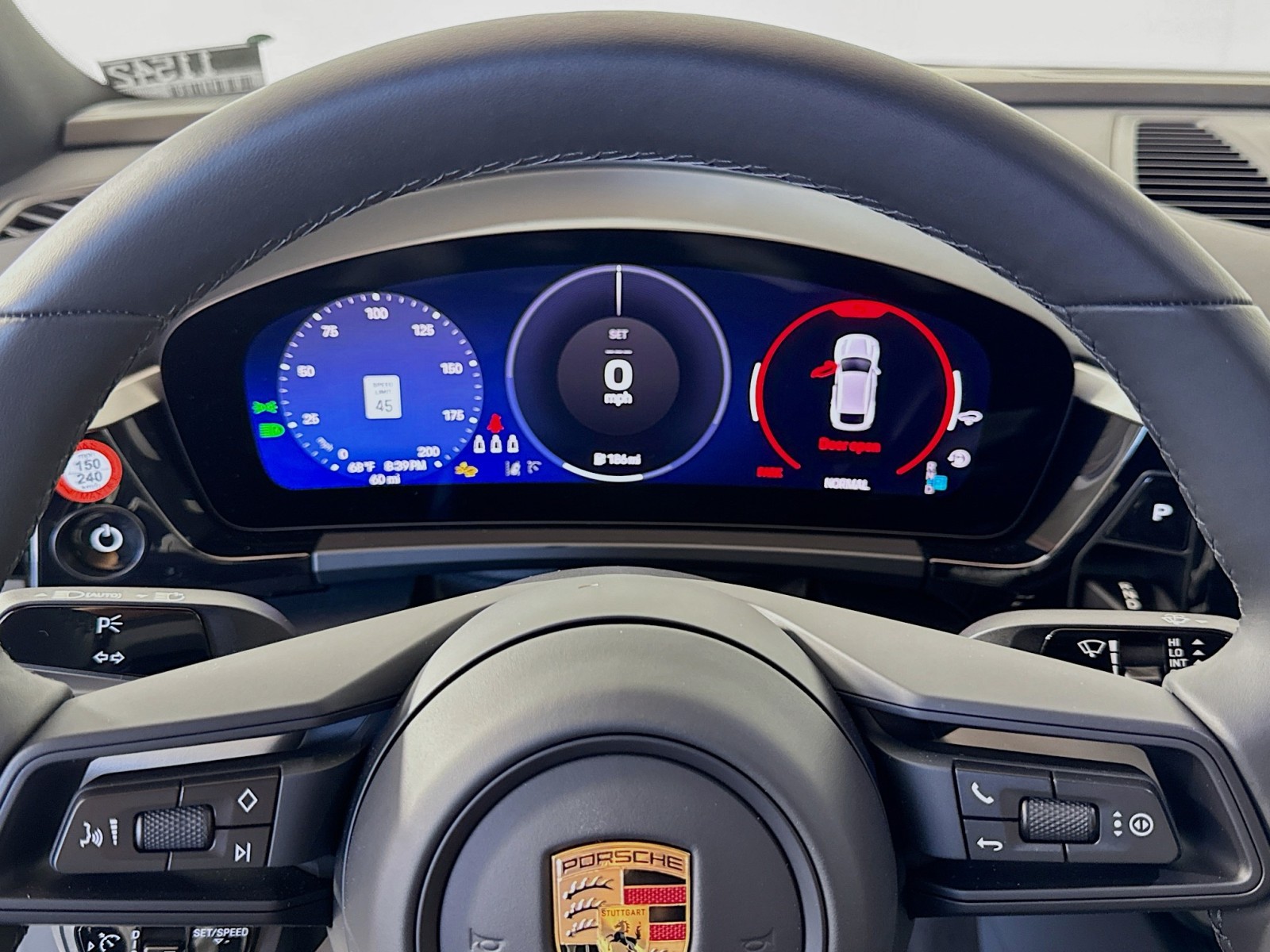 2025 Porsche Macan 2025 Porsche Macan Electric 4S SUV