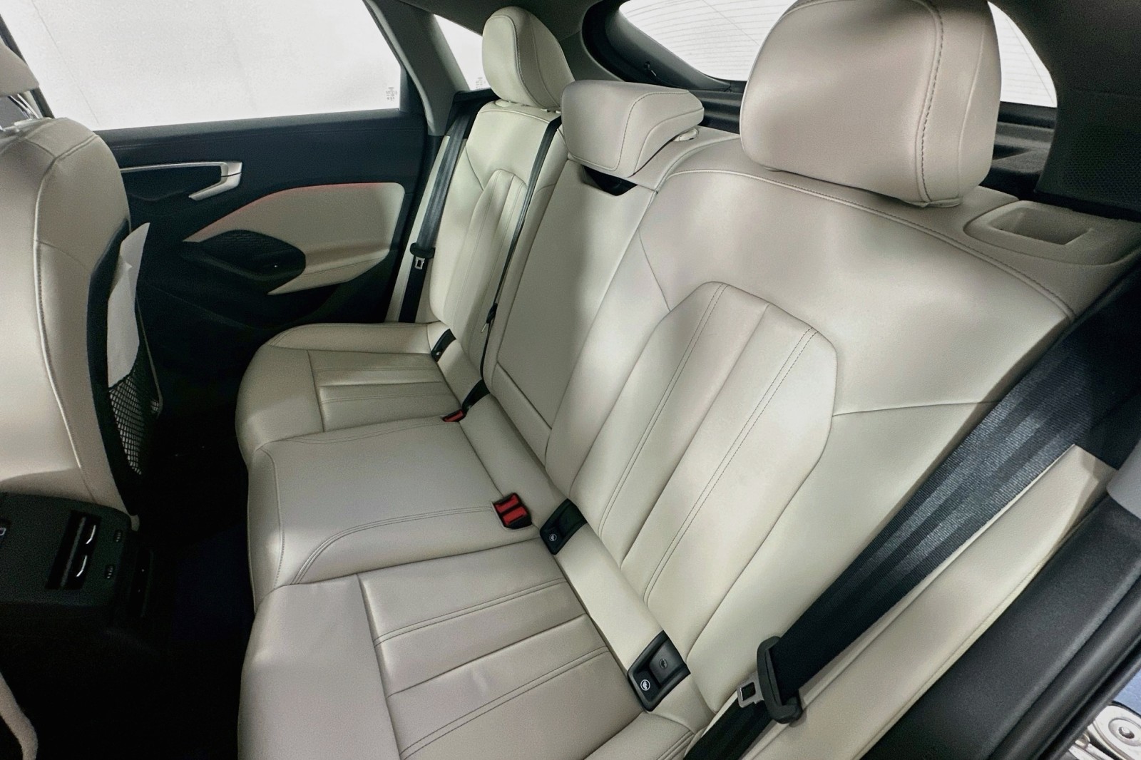 New 2026 Horizon Blue Metallic Audi Premium image 8