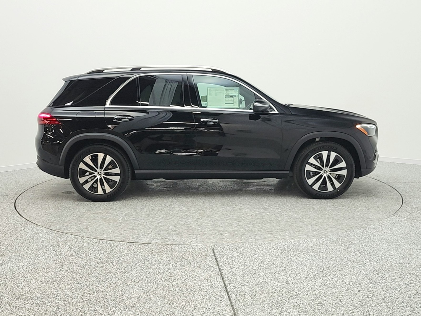 New 2026 Black Mercedes-Benz GLE 350 image 4