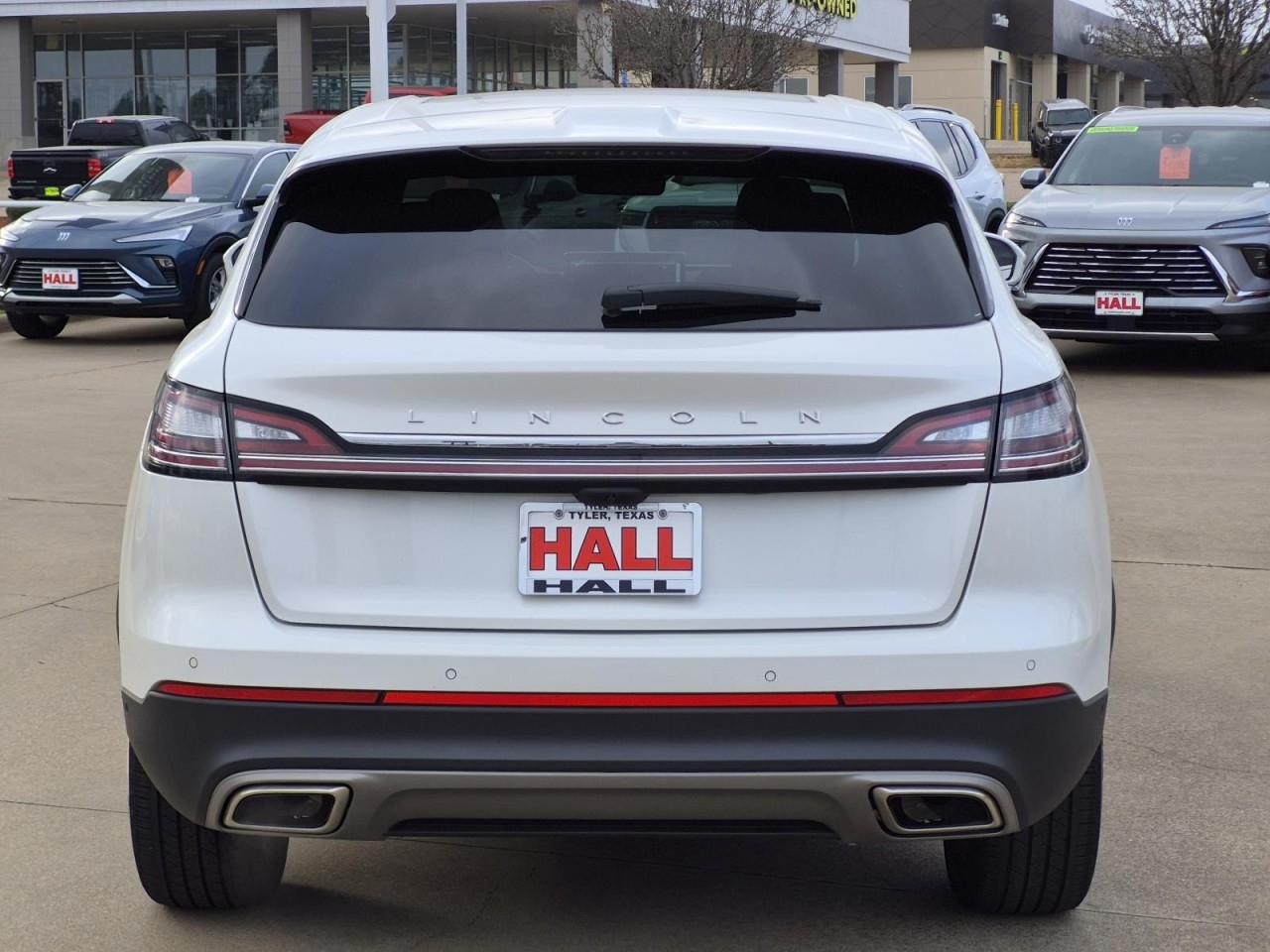 View vehicle photo 5