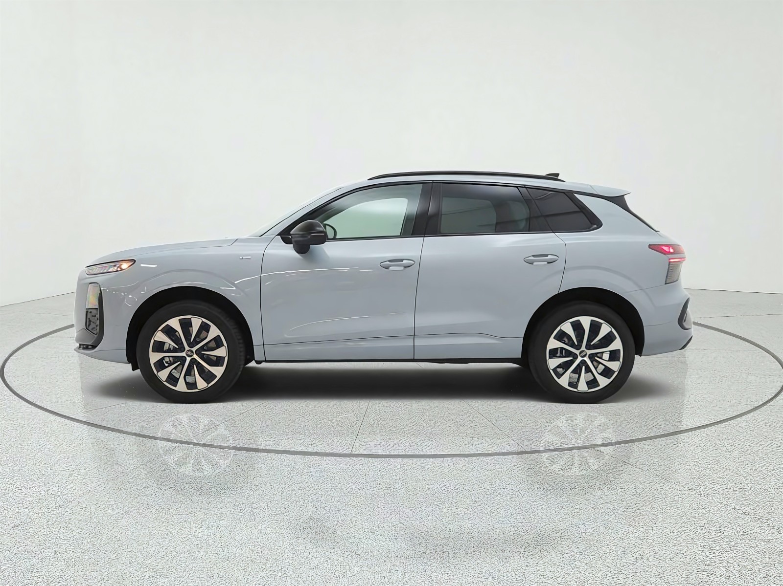 New 2026 Arrow Gray Pearl Effect Audi S line quattro image 8
