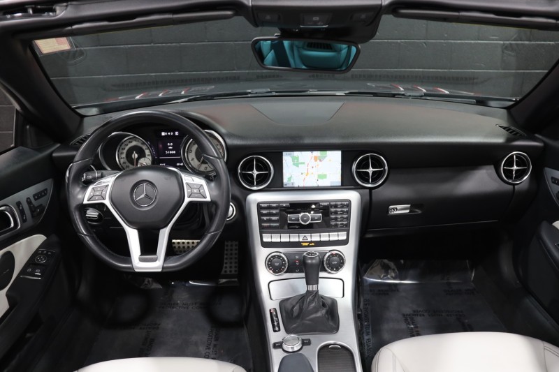 2013 Mercedes-Benz SLK 250 AMG Sport 2dr Roadster in ,