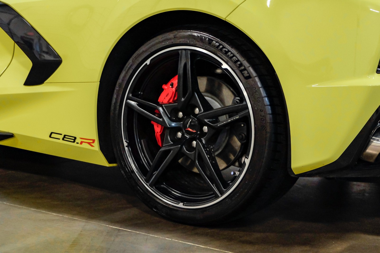 2021 Chevrolet Corvette Stingray Coupe 2LT SuspLift CarbonFiberPkg Perform 44