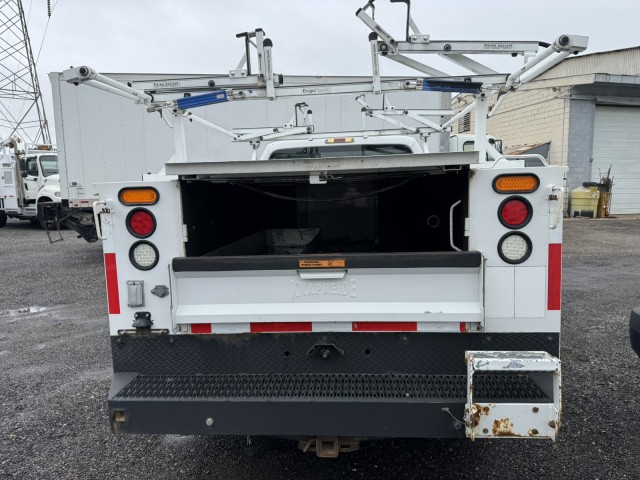 2015 Ford F-350 4x4 Service Body w Ladder Racks XL in ,