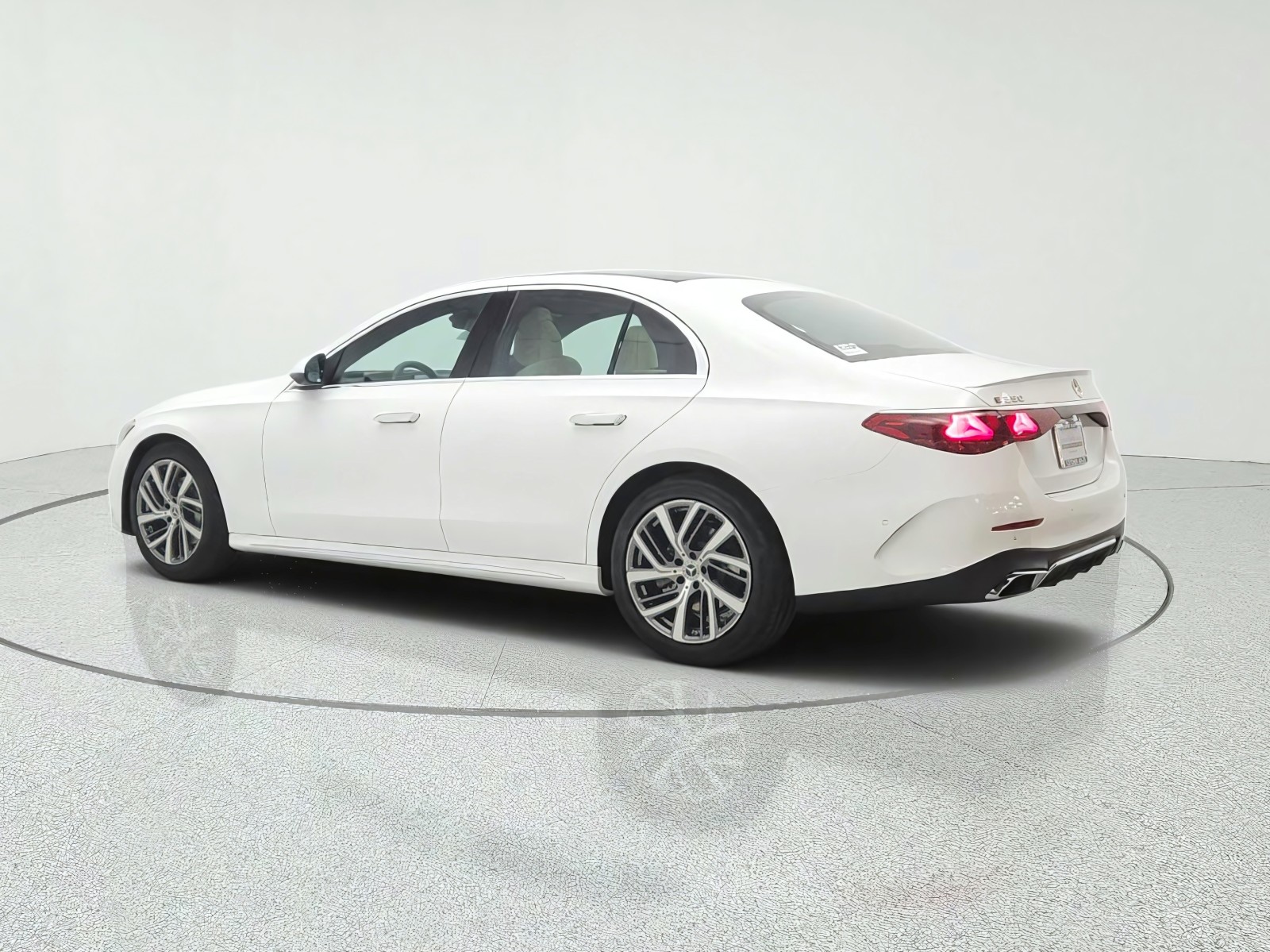 New 2027 Polar White Mercedes-Benz E 350 RWD Sedan image 7