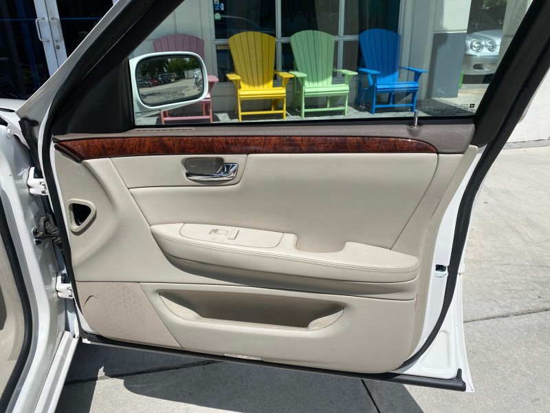 2006 Cadillac DTS LOW MILES 58,287 in , 