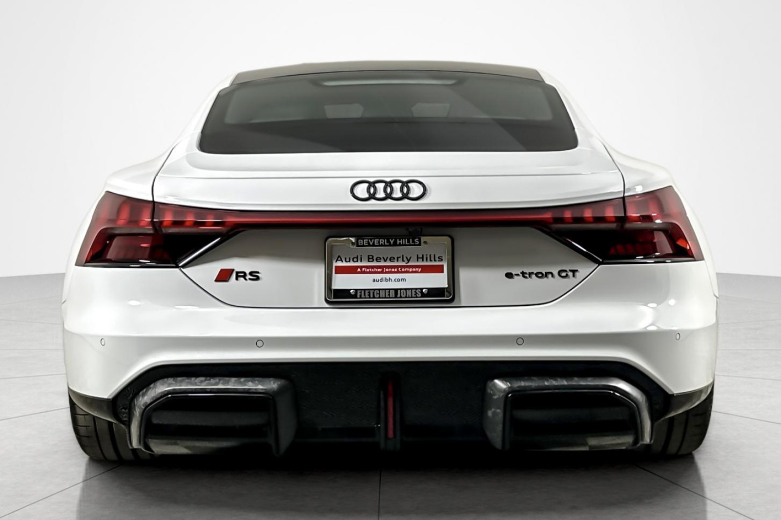 New 2026 Arkona White Audi performance quattro image 5