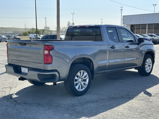 2022 Chevrolet Silverado 1500 LTD Custom 3