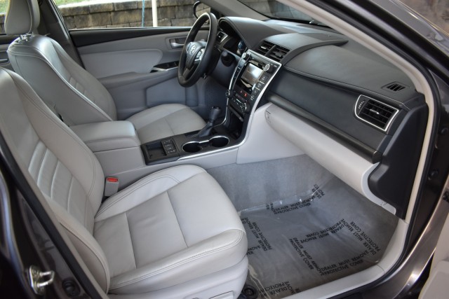 2015 Toyota Camry Hybrid Hybrid Leather Heated Front Seats Keyless Start Sa 41