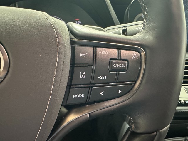 2022 Lexus LS LS 500h in , 