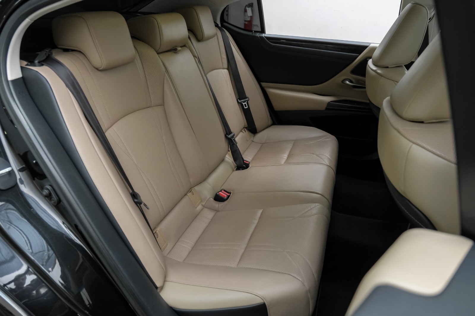 2020 Lexus ES 350 Luxury BlindSpot NavMarkLevAudio LEDLights Htd 39