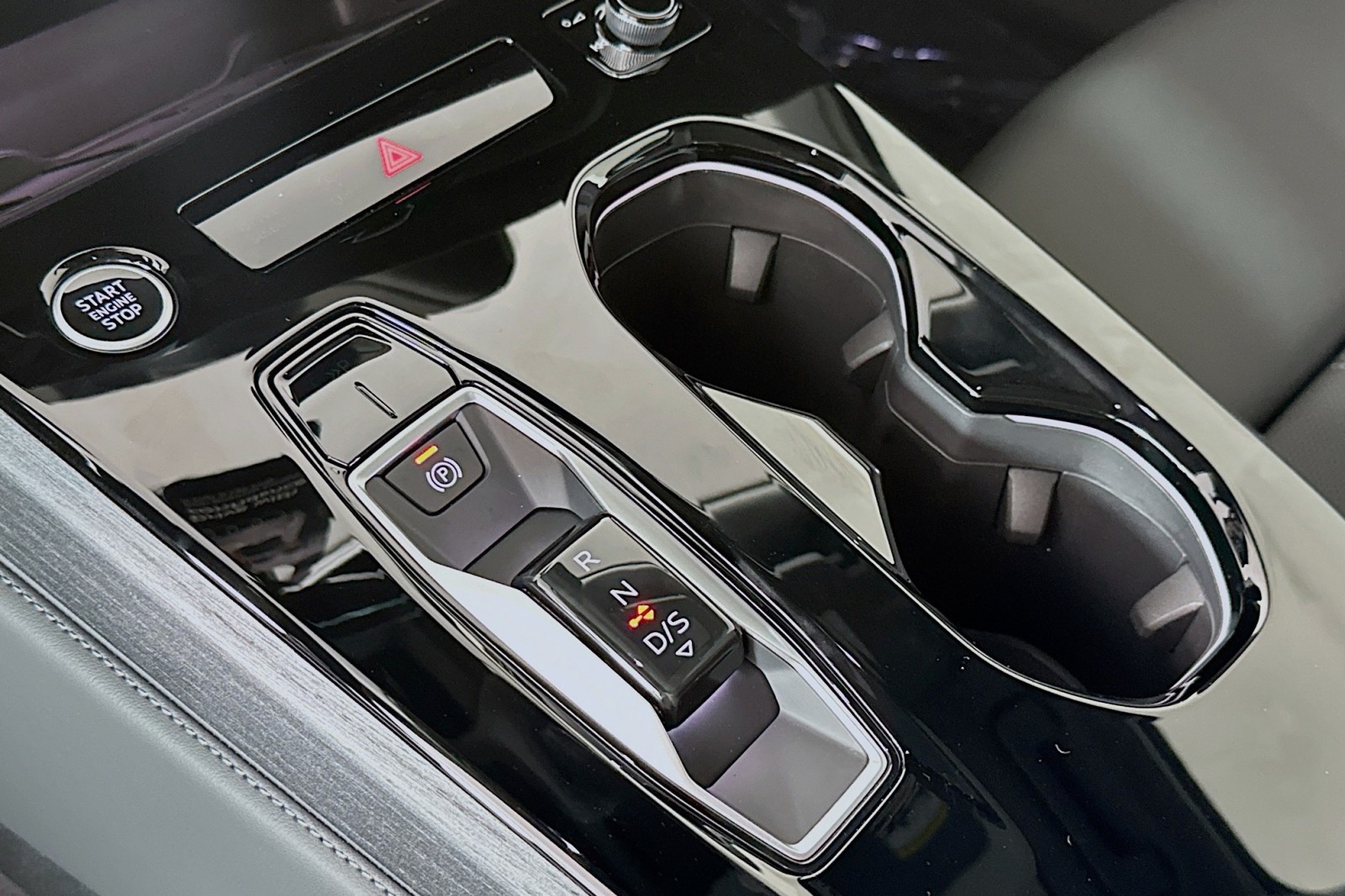 New 2026 Glacier White Metallic Audi Premium Plus image 7