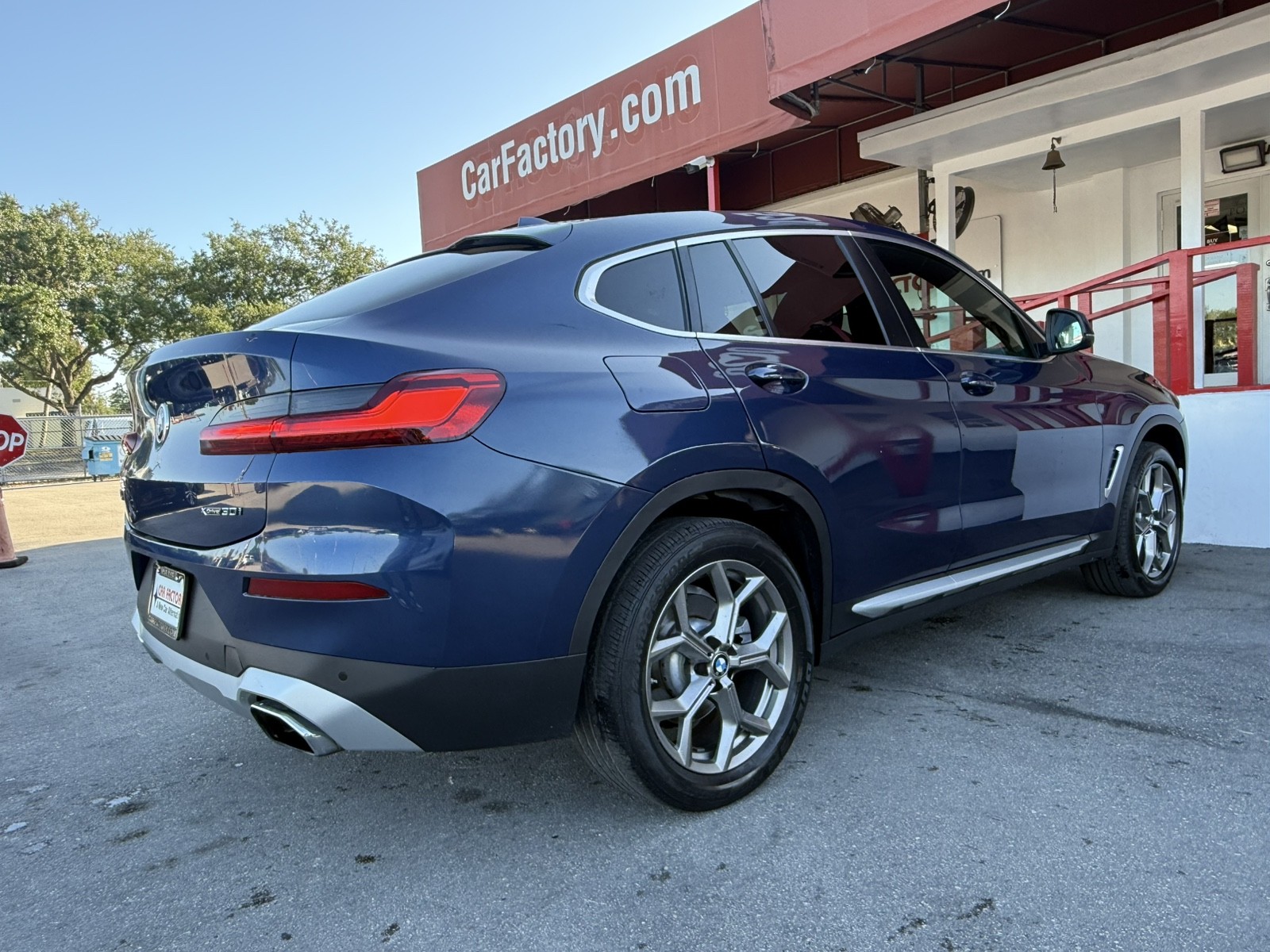 2022 BMW X4 - $31,977