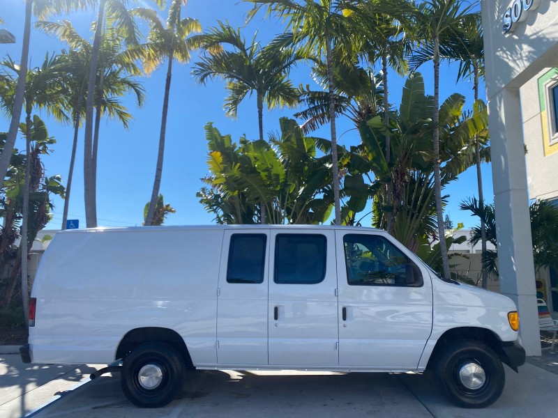 2003 Ford Econoline Cargo Van E 250 SUPER CARGO LOW MILES 67,419 in , 
