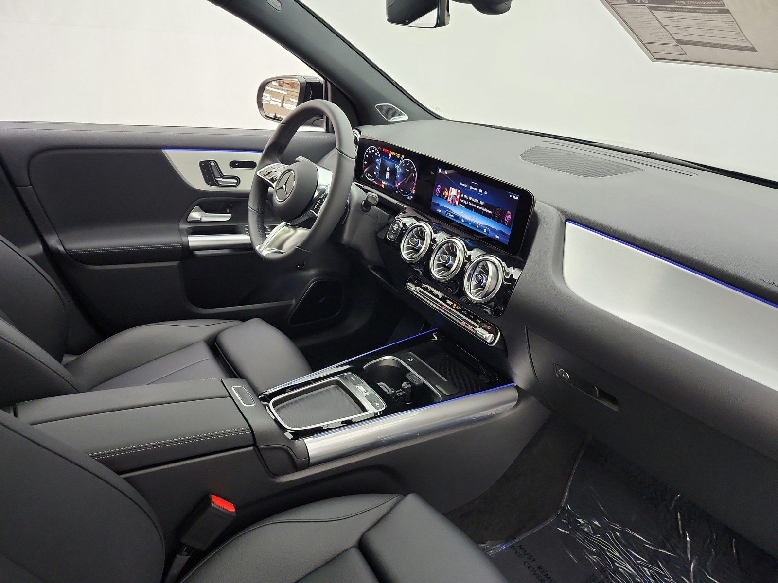 New 2026 Night Black Mercedes-Benz GLA 250 SUV image 15