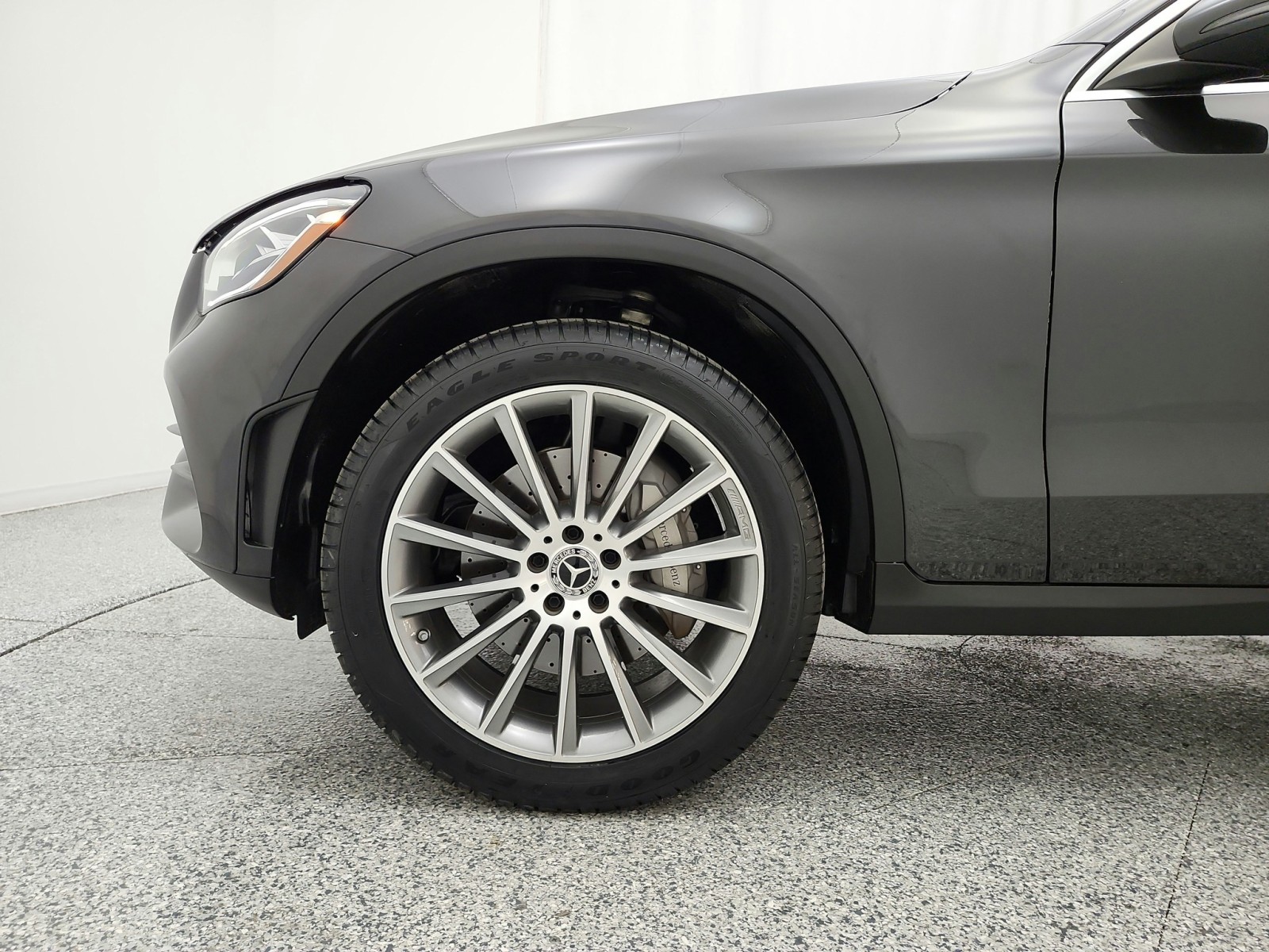 Used 2020 Graphite Grey Metallic Mercedes-Benz GLC 300 4MATIC® Coupe image 18