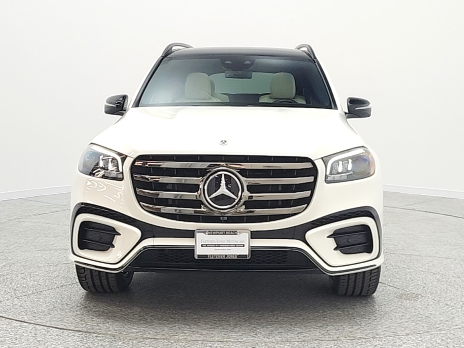 Used 2024 MANUFAKTUR Diamond White Metallic Mercedes-Benz GLS 450 4MATIC® SUV image 2