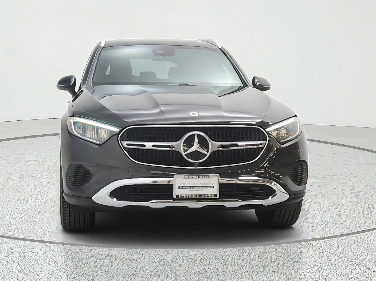 Certified Used 2026 Graphite Grey Metallic Mercedes-Benz GLC 300 SUV image 2