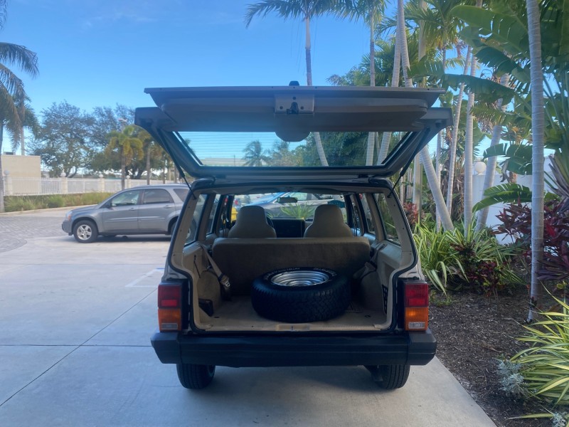 1996 Jeep Cherokee Sport FL LOW MILES 77,388 4WD 4.0 6 CYL in , 