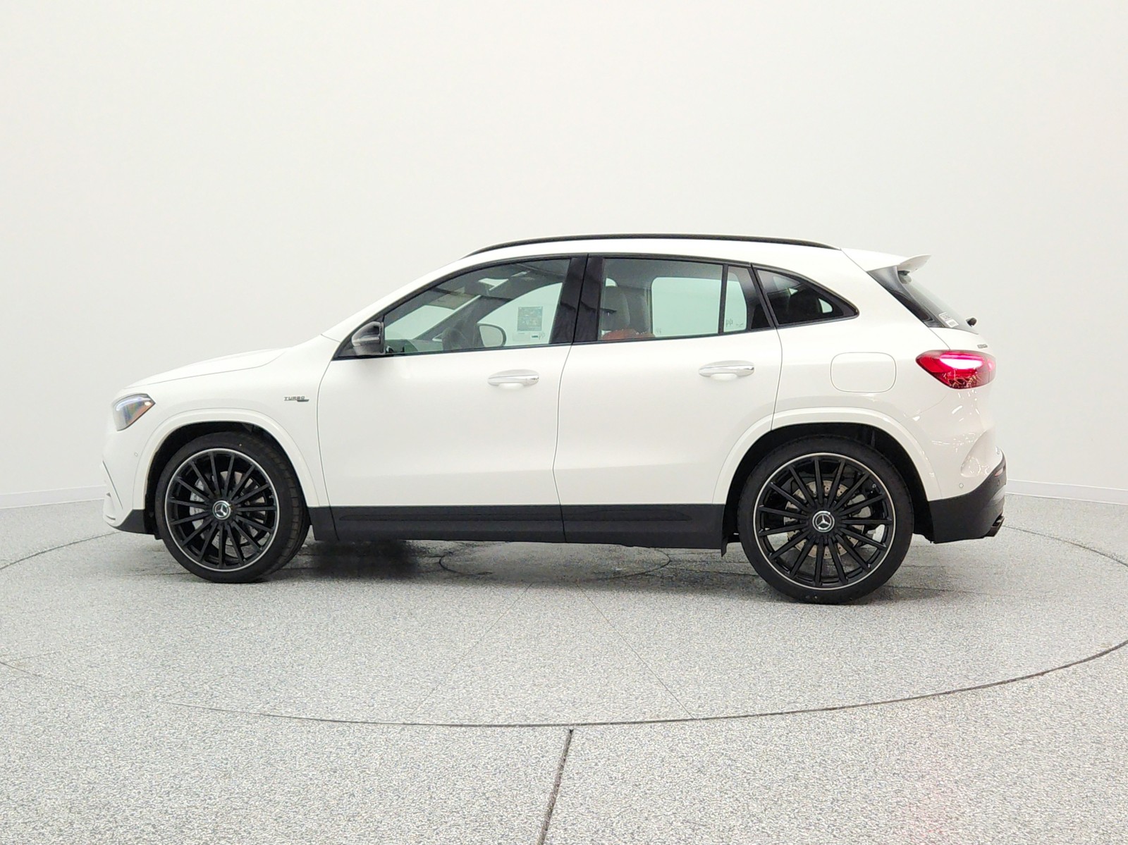 New 2026 Polar White Mercedes-Benz AMG® GLA 35 4MATIC SUV image 8