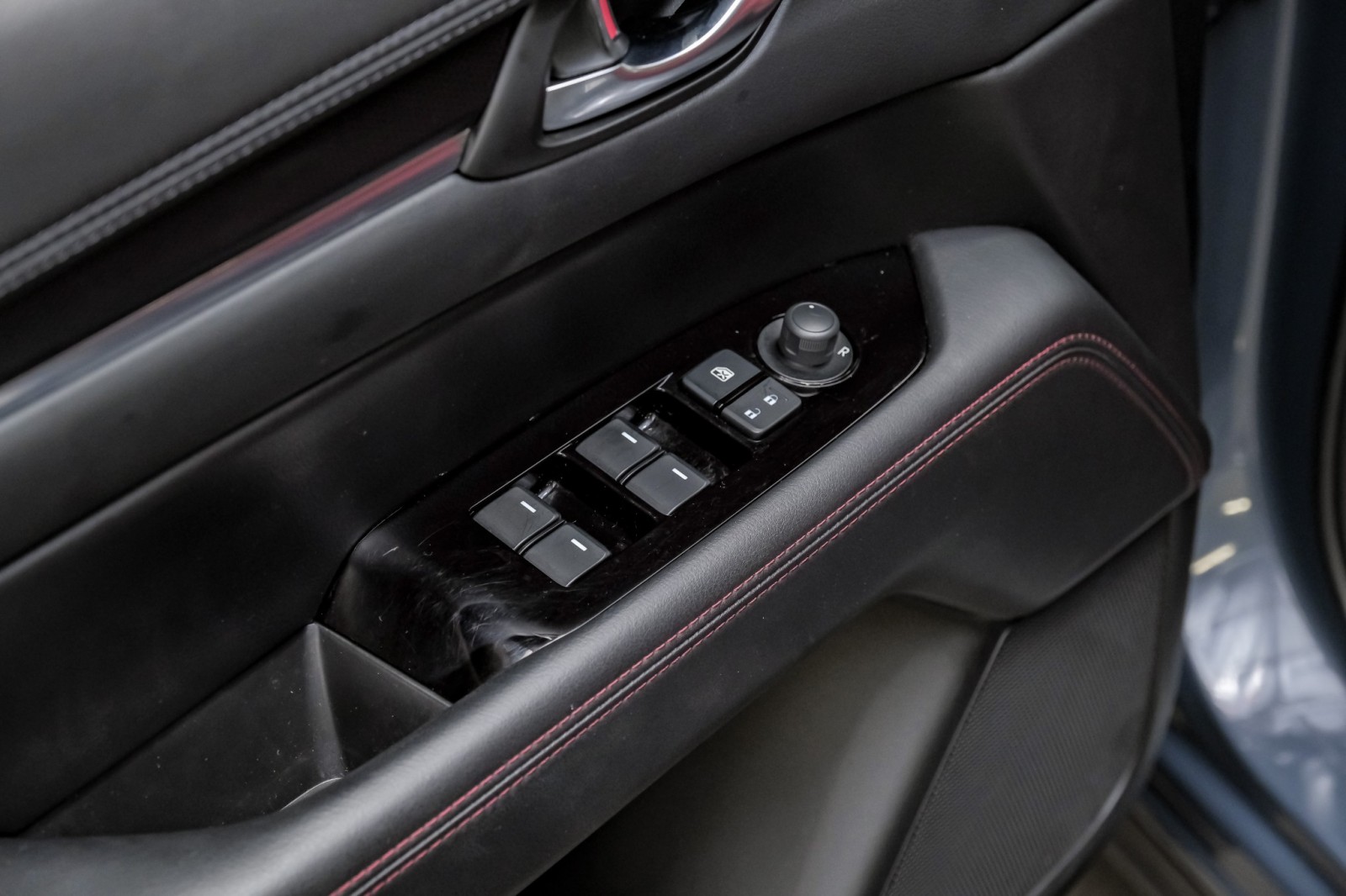2022 Mazda CX-5 2.5 S Carbon Edition Bose Audio Leather Trim 45