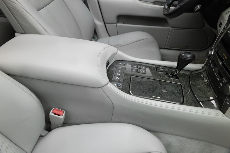 2007 Lexus LS 460 L L in ,