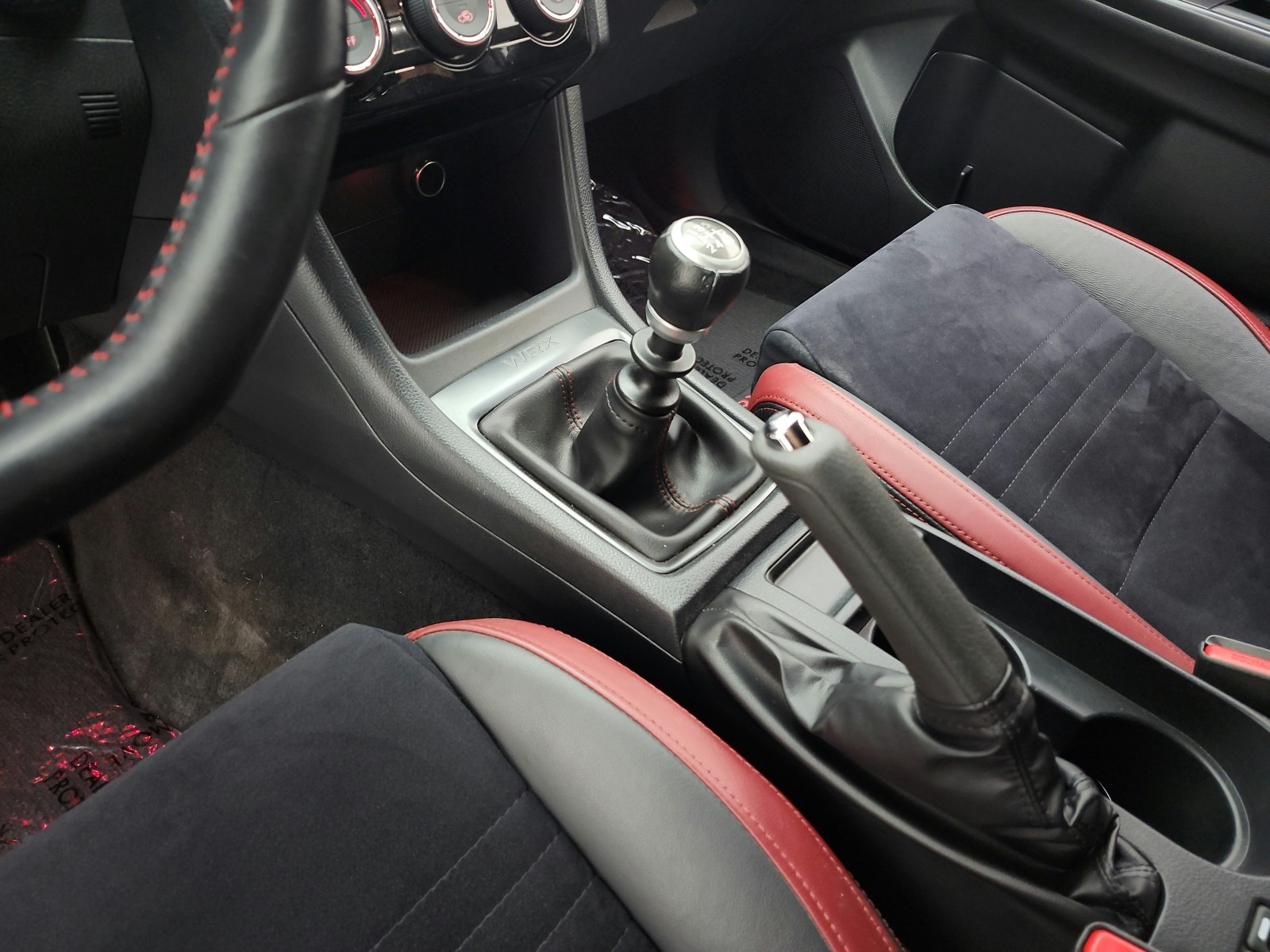 Used 2020 Crystal White Pearl Subaru Premium Manual image 11