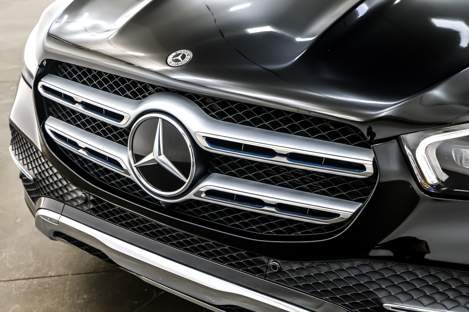 Certified Used 2023 Black Mercedes-Benz GLE 350 SUV image 15