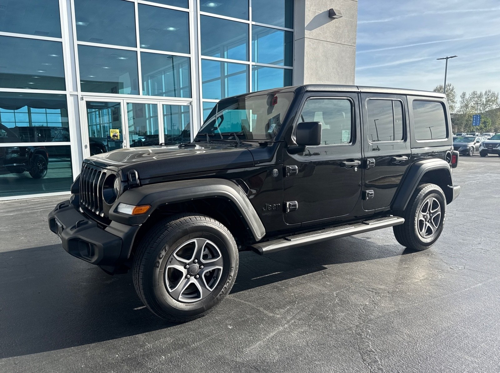 View vehicle photo 2