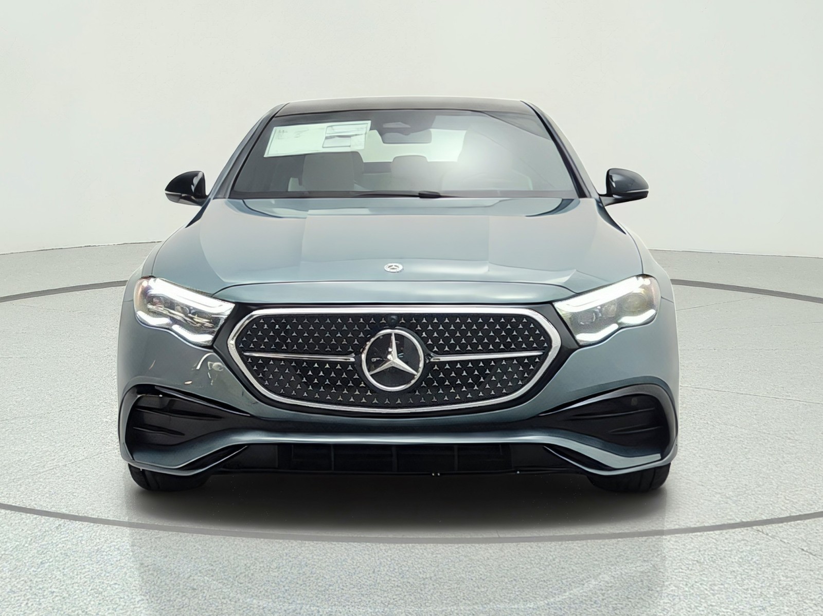 New 2027 Verde Silver Metallic Mercedes-Benz E 350 RWD Sedan image 2