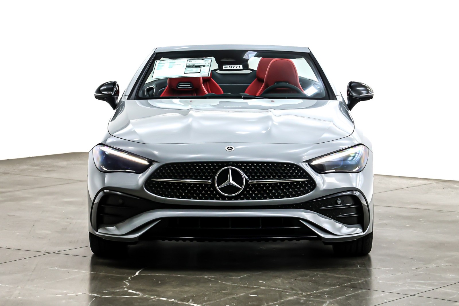 New 2026 MANUFAKTUR Alpine Grey Metallic Mercedes-Benz CLE 300 image 3