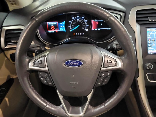 2016 Ford Fusion 4dr Sdn SE AWD 13