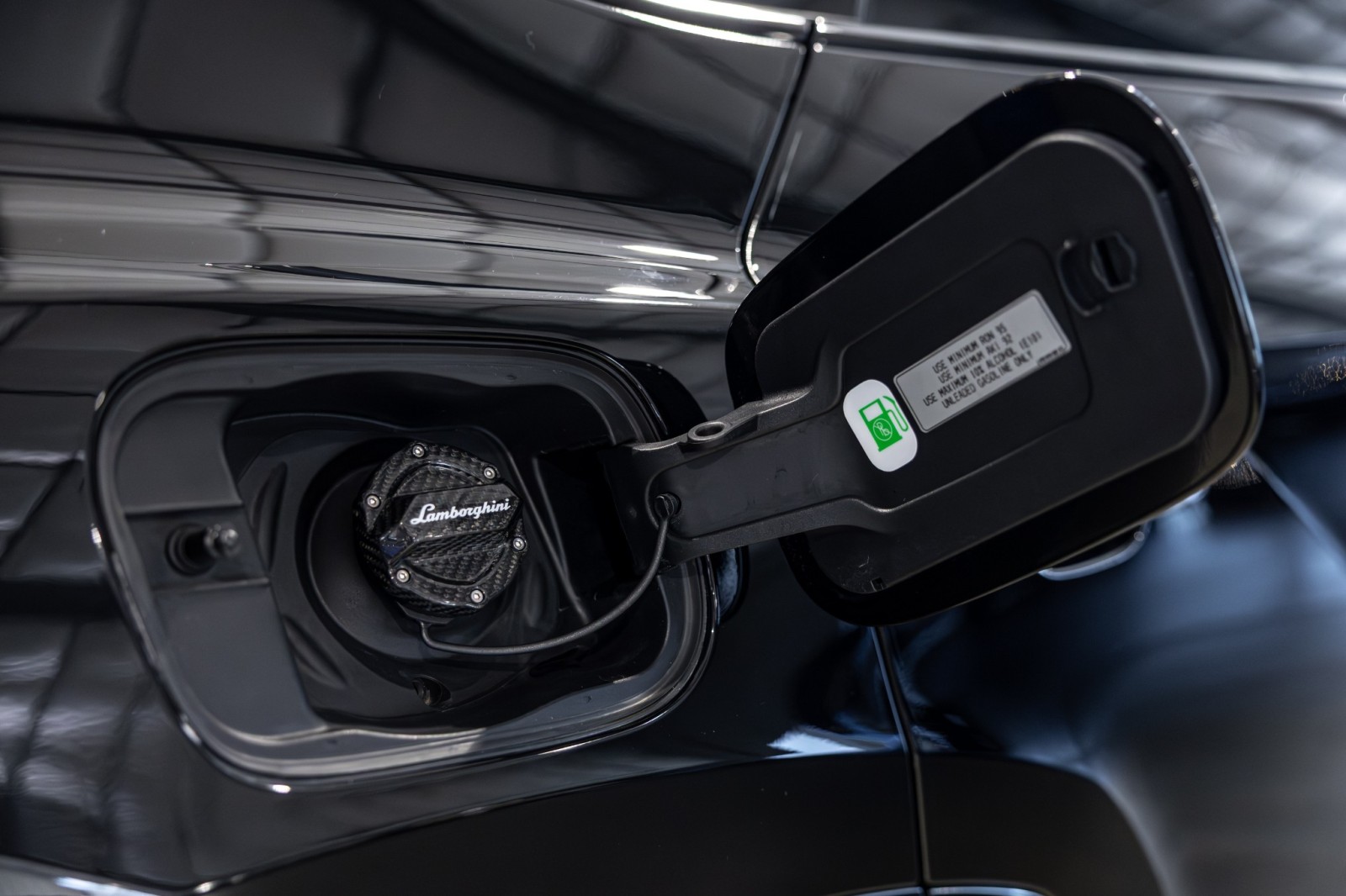 Used Car 2019 Lamborghini Urus  For Sale Under $200,000 In Boerne, Texas