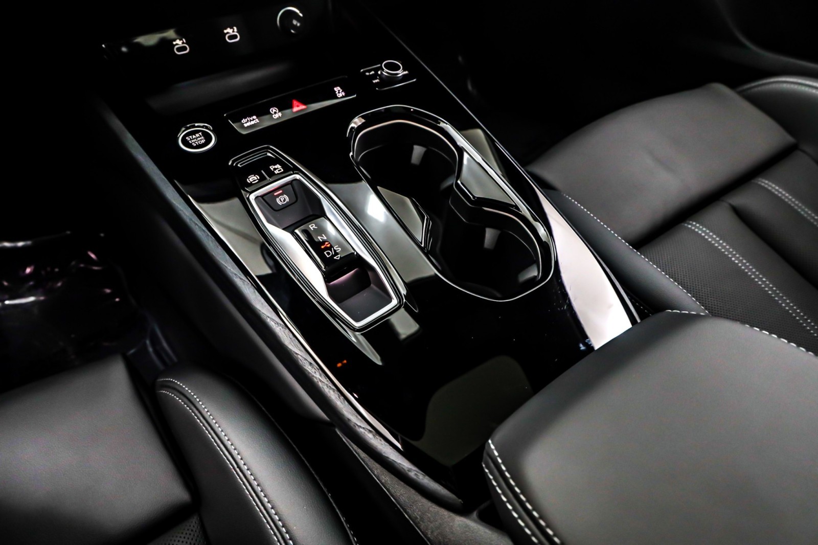 New 2025 Glacier White Metallic Audi Premium Plus 2.0 TFSI quattro image 6