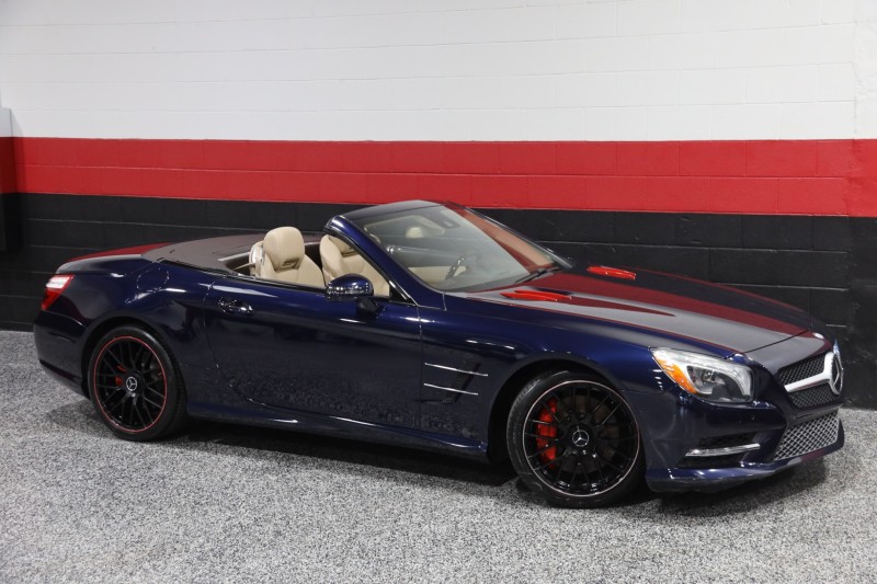 2013 Mercedes-Benz SL 550 AMG Sport 2dr Roadster in , 